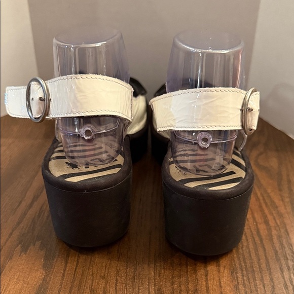 Fly London Bind black leather Slingback Sandals shoes. Eu size 39 US size 8-8.5 - Picture 3 of 8